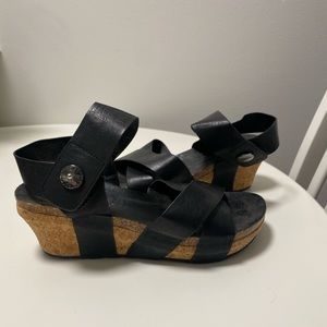 Pierre Dumas - Black Chantal 4 Wedges - US 8.5